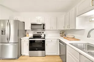 1535 S Zang Ct, Lakewood, CO 80228 - Photo 8