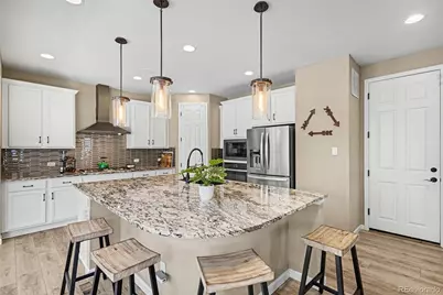 26712 E Hinsdale Place, Aurora, CO 80016 - Photo 4
