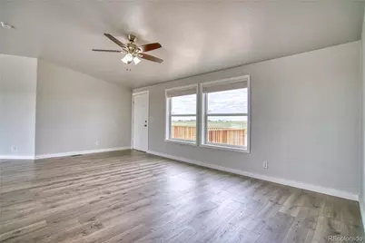 15660 County Road 49, La Salle, CO 80645 - Photo 10