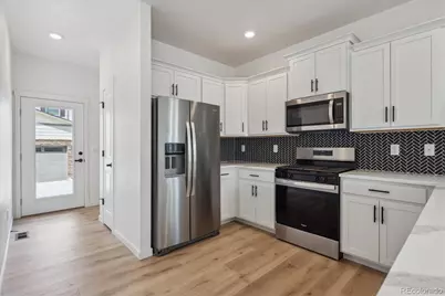 22254 E 6th Place, Aurora, CO 80018 - Photo 6