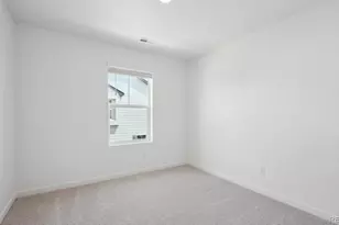 668 N Ukraine St, Aurora, CO 80018 - Photo 4