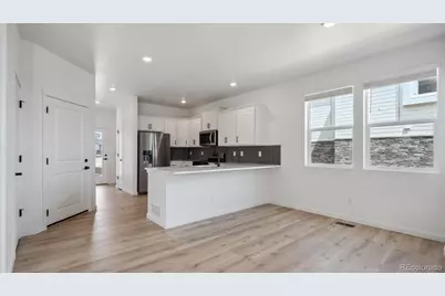 668 N Ukraine Street, Aurora, CO 80018 - Photo 20