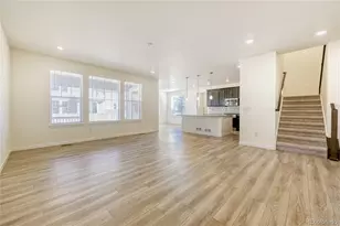 1060 S De Gaulle Ct, Aurora, CO 80018 - Photo 18