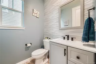 1060 S De Gaulle Ct, Aurora, CO 80018 - Photo 20