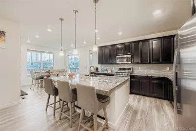 1060 S De Gaulle Court, Aurora, CO 80018 - Photo 8