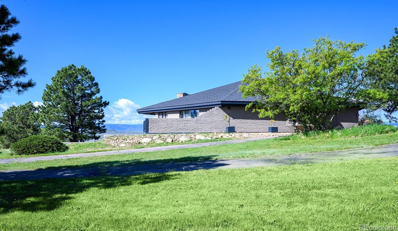 5059 Mesa Dr, Castle Rock CO 80108-9358 exterior