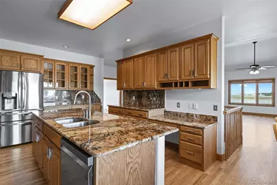 1050 S Manila Road, Bennett, CO 80102 - Photo 6