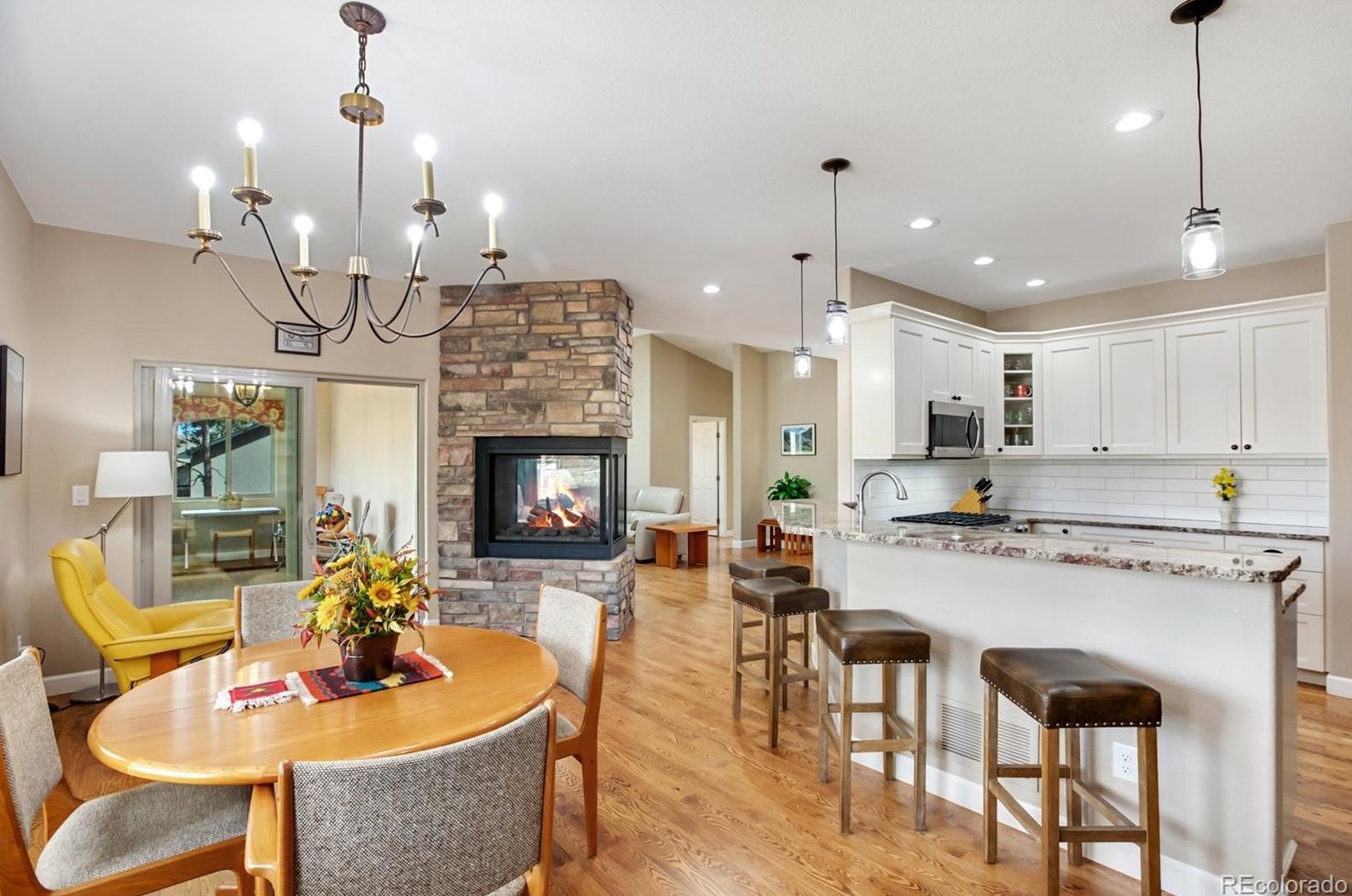 1174 Ptarmigan Dr, Woodland Park CO 80863-8005 exterior