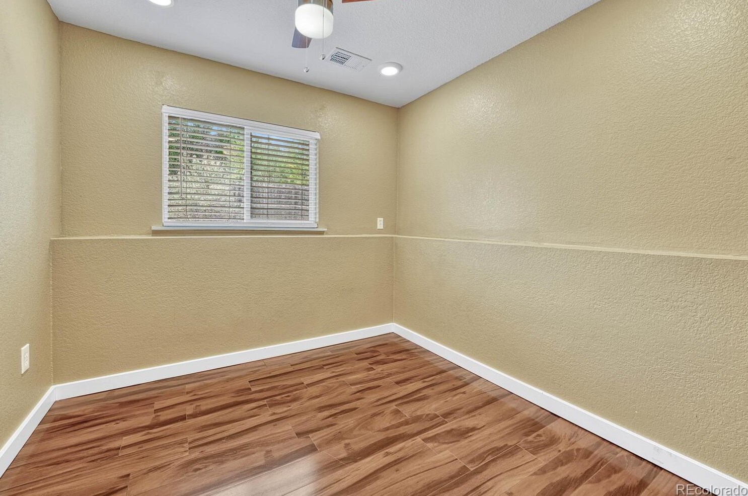 17870 Princeton Pl, Denver CO  80013-3331 exterior