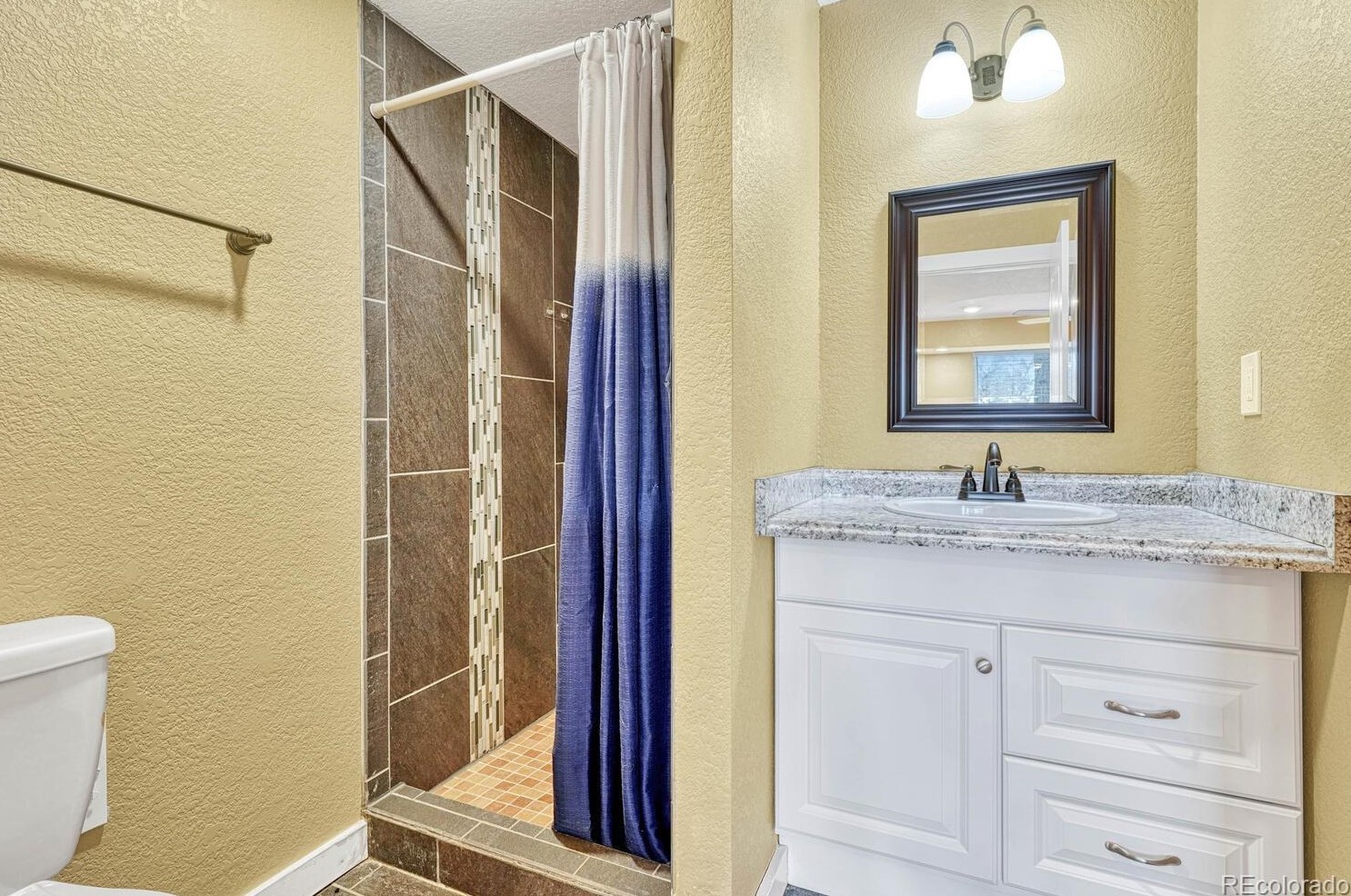 17870 Princeton Pl, Denver CO  80013-3331 exterior