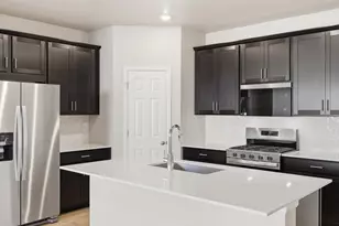 8906 Rifle St, Commerce City, CO 80022 - Photo 10