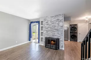 972 S Pitkin Ct, Aurora, CO 80017 - Photo 6