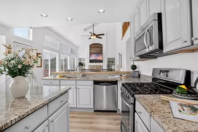 9234 W Hinsdale Place, Littleton, CO 80128 - Photo 16