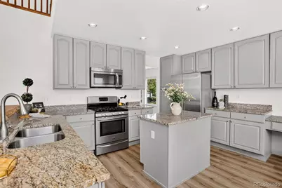 9234 W Hinsdale Place, Littleton, CO 80128 - Photo 12
