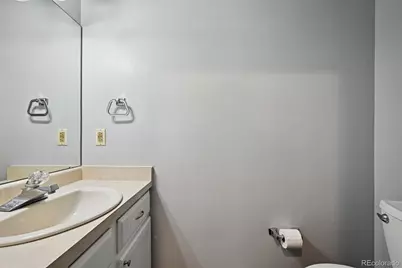 844 S Joplin Circle, Aurora, CO 80017 - Photo 16