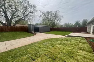 5564 Xapary Way, Denver, CO 80239 - Photo 18