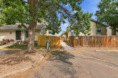 3754 S Danube Circle, Aurora, CO 80013 - Photo 32