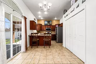 2310 Stone Pine Dr, Pueblo, CO 81005 - Photo 14