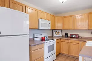 1746 S Logan St, Denver, CO 80210 - Photo 26