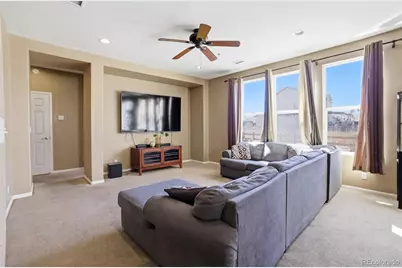 5573 Jasper Street, Denver, CO 80239 - Photo 8