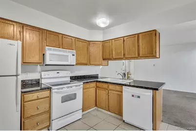 2471 S Xanadu Way #B, Aurora, CO 80014 - Photo 4