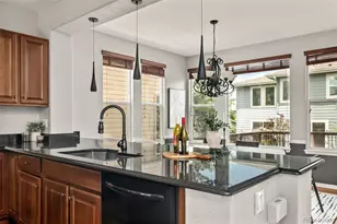 5517 Brooklawn Ln, Highlands Ranch, CO 80130 - Photo 4
