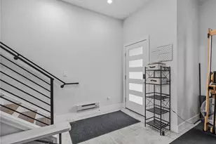 2350 Tremont Pl, Denver, CO 80205 - Photo 8