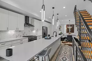 2350 Tremont Pl, Denver, CO 80205 - Photo 14