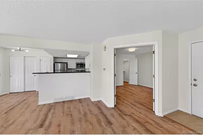 882 S Reed Court #E, Lakewood, CO 80226 - Photo 10