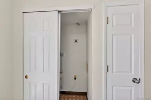 882 S Reed Ct, Lakewood, CO 80226 - Photo 16