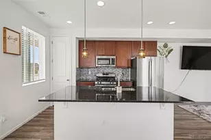 10 N Trussville St, Aurora, CO 80018 - Photo 8