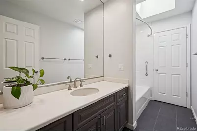 2552 E Alameda Avenue #96, Denver, CO 80209 - Photo 16