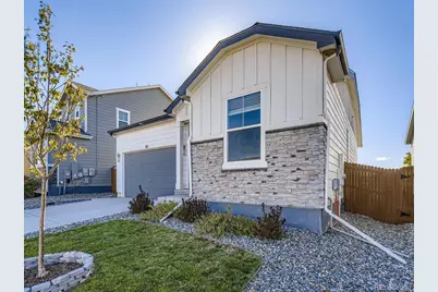 107 S Edge Cliff Street, Castle Rock, CO 80104 - Photo 2