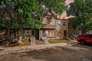2537 E Nichols Cir, Centennial, CO 80122 - Photo 2