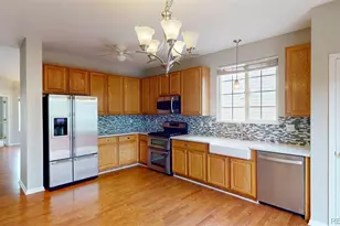 2461 S Andes Cir, Aurora, CO 80013 - Photo 8