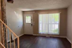 1731 S Blackhawk Way, Aurora, CO 80012 - Photo 4