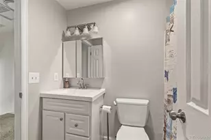 19570 E Batavia Dr, Aurora, CO 80011 - Photo 22