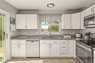 19570 E Batavia Dr, Aurora, CO 80011 - Photo 8