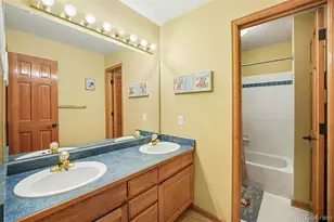 8872 Chestnut Hill Ln, Highlands Ranch, CO 80130 - Photo 26