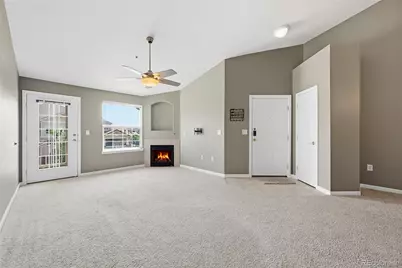 5755 N Genoa Way #14-303, Aurora, CO 80019 - Photo 16