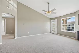 5755 N Genoa Way, Aurora, CO 80019 - Photo 12