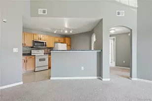 5755 N Genoa Way, Aurora, CO 80019 - Photo 24