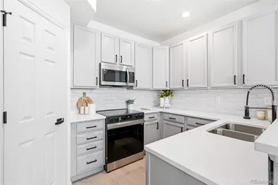 160 Granby Way #C, Aurora, CO 80011 - Photo 6