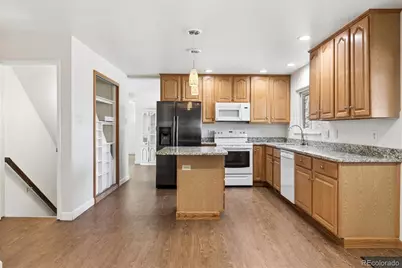 8005 E Princeton Avenue, Denver, CO 80237 - Photo 10