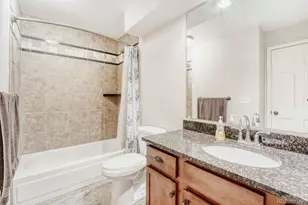 200 S Dearborn Cir, Aurora, CO 80012 - Photo 14