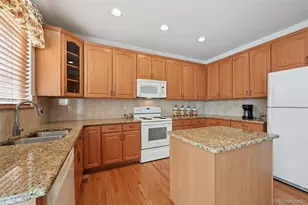 7384 S Memphis St, Aurora, CO 80016 - Photo 8