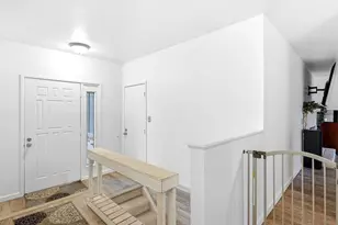 2540 S Deframe St, Lakewood, CO 80228 - Photo 8