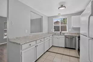 19743 E Oxford Dr, Aurora, CO 80013 - Photo 8