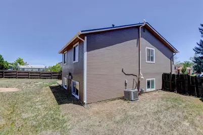 19743 E Oxford Drive, Aurora, CO 80013 - Photo 32