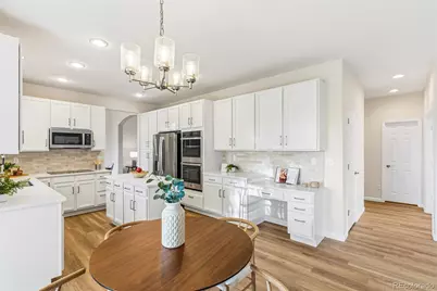 5790 S Danube Circle, Aurora, CO 80015 - Photo 8